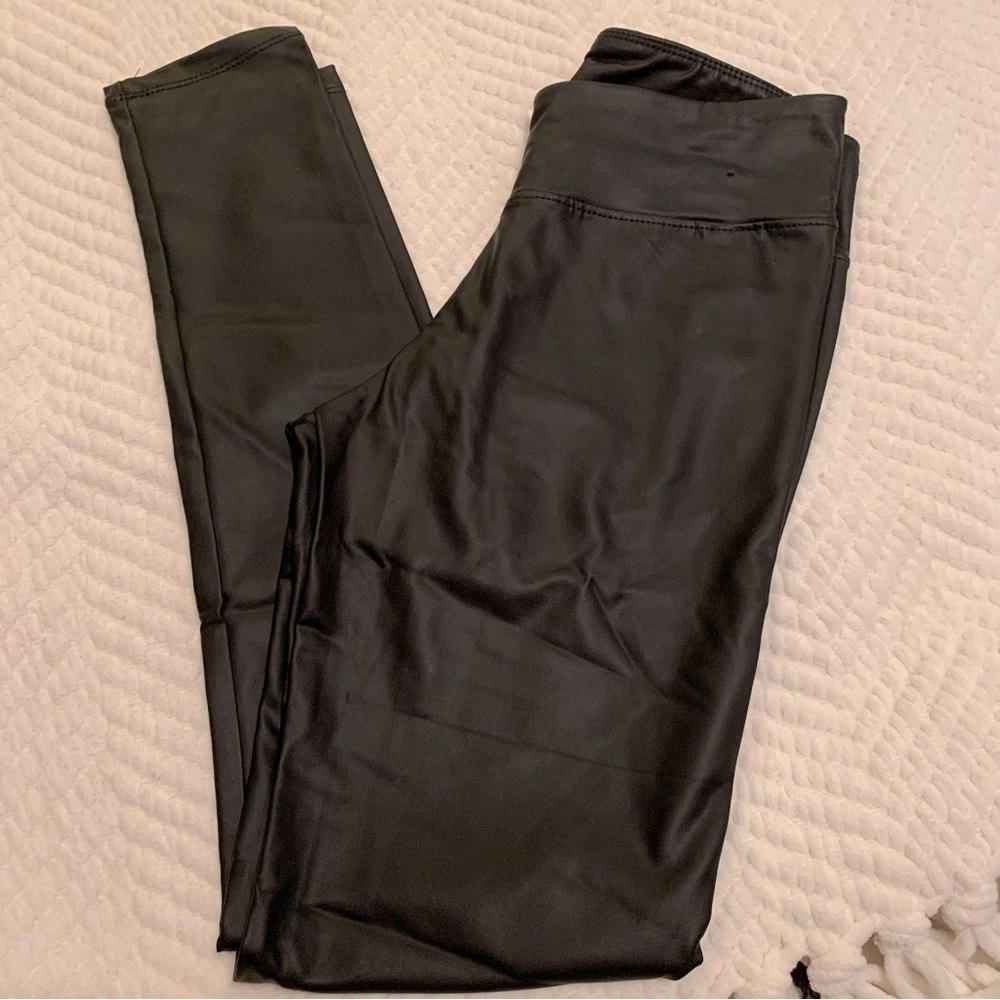 Faux leather leggings